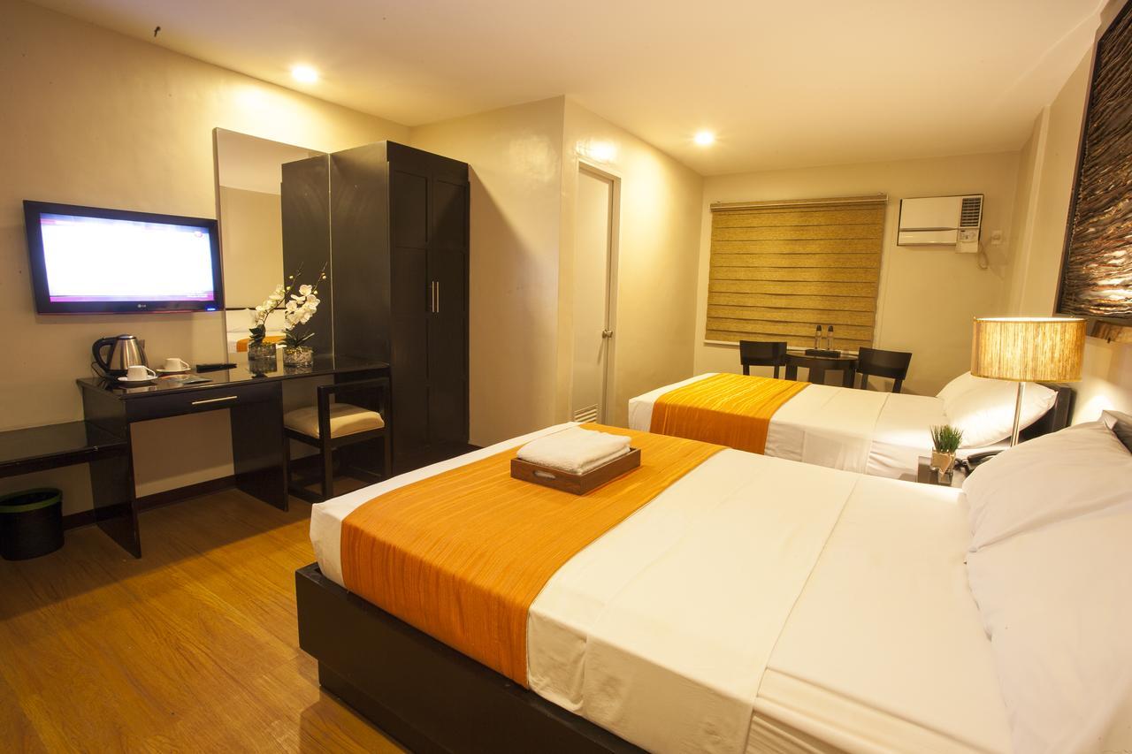 L Square Hotel Tarlac City Exterior foto